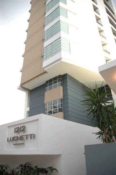 For Rent: $7,800 (4 beds, 3 baths, 2420 Square Feet)