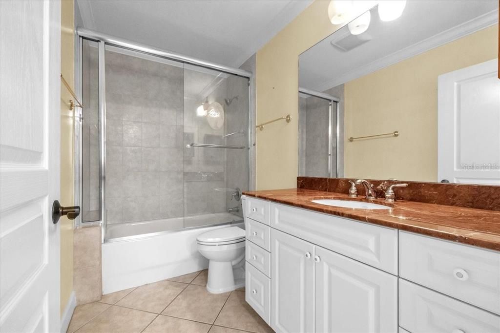 待售: $315,000 (2 贝兹, 2 浴室, 1563 平方英尺)