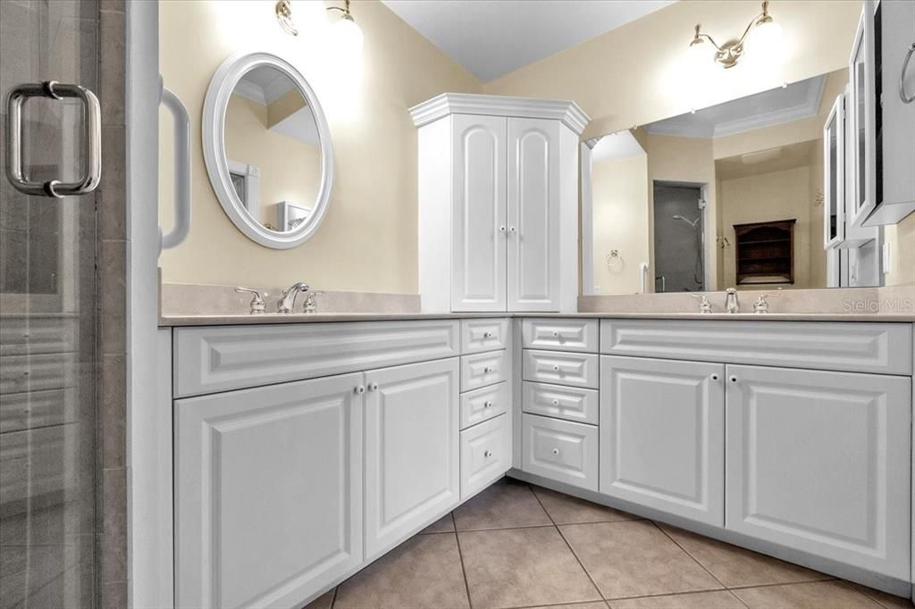 待售: $315,000 (2 贝兹, 2 浴室, 1563 平方英尺)