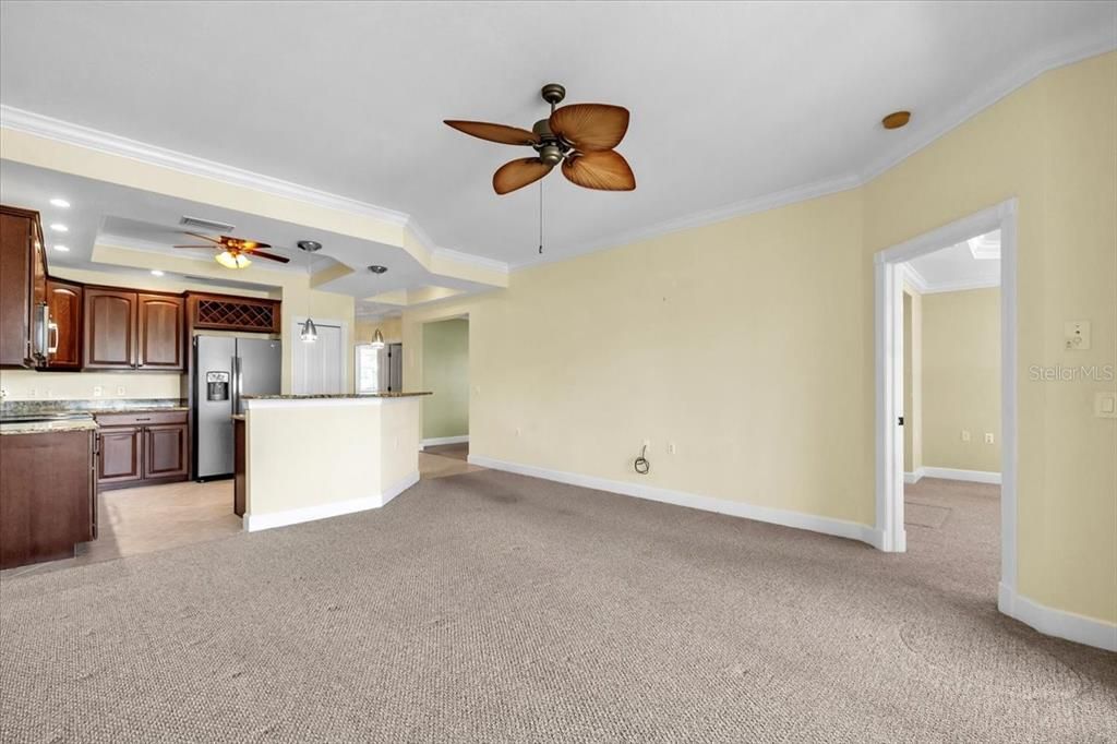 待售: $315,000 (2 贝兹, 2 浴室, 1563 平方英尺)