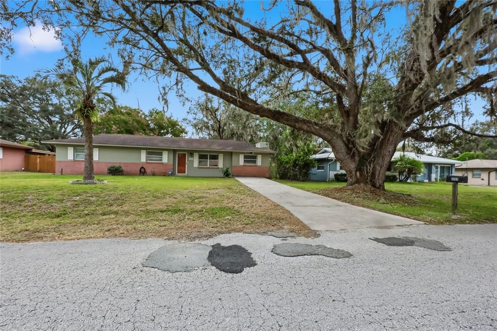 待售: $245,000 (3 贝兹, 2 浴室, 1375 平方英尺)