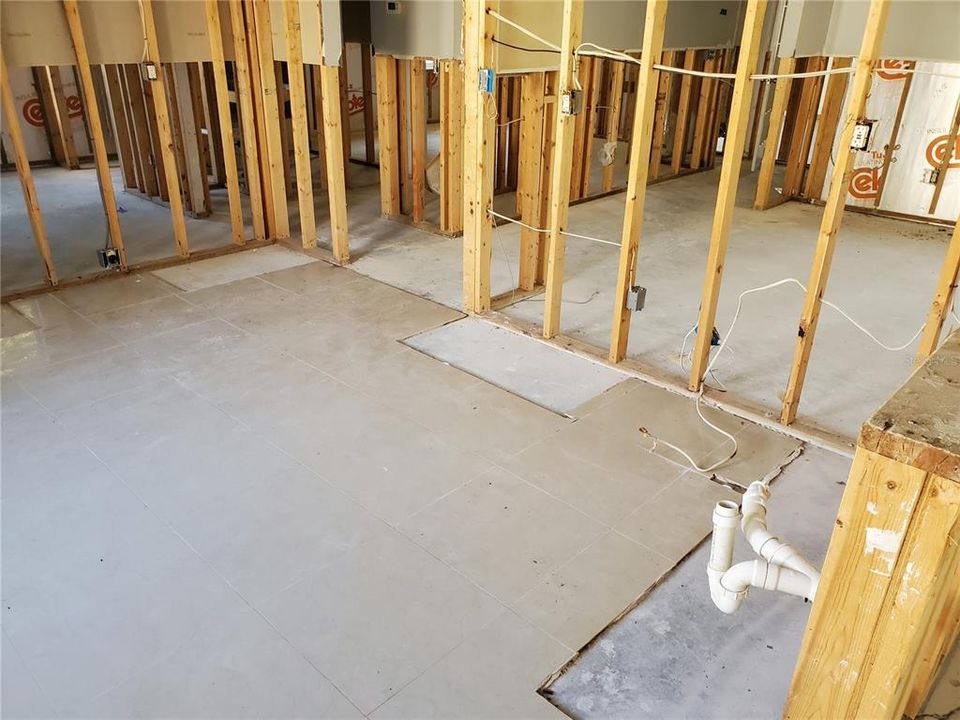 For Sale: $180,000 (3 beds, 2 baths, 1388 Square Feet)