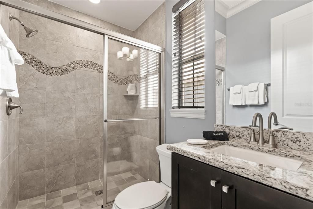 待售: $1,770,000 (8 贝兹, 8 浴室, 5591 平方英尺)