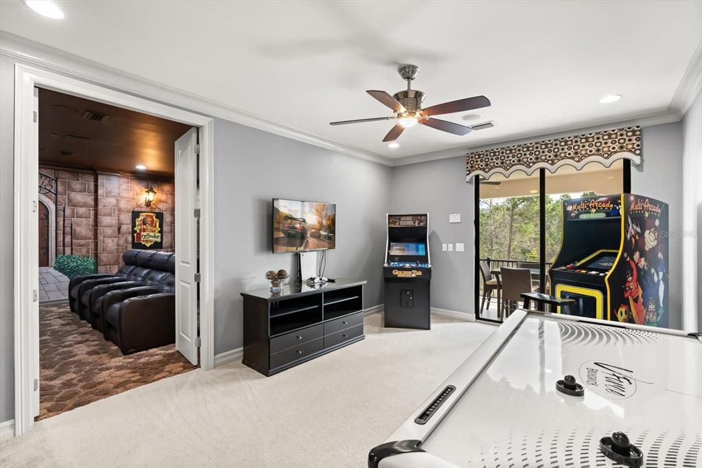 待售: $1,770,000 (8 贝兹, 8 浴室, 5591 平方英尺)