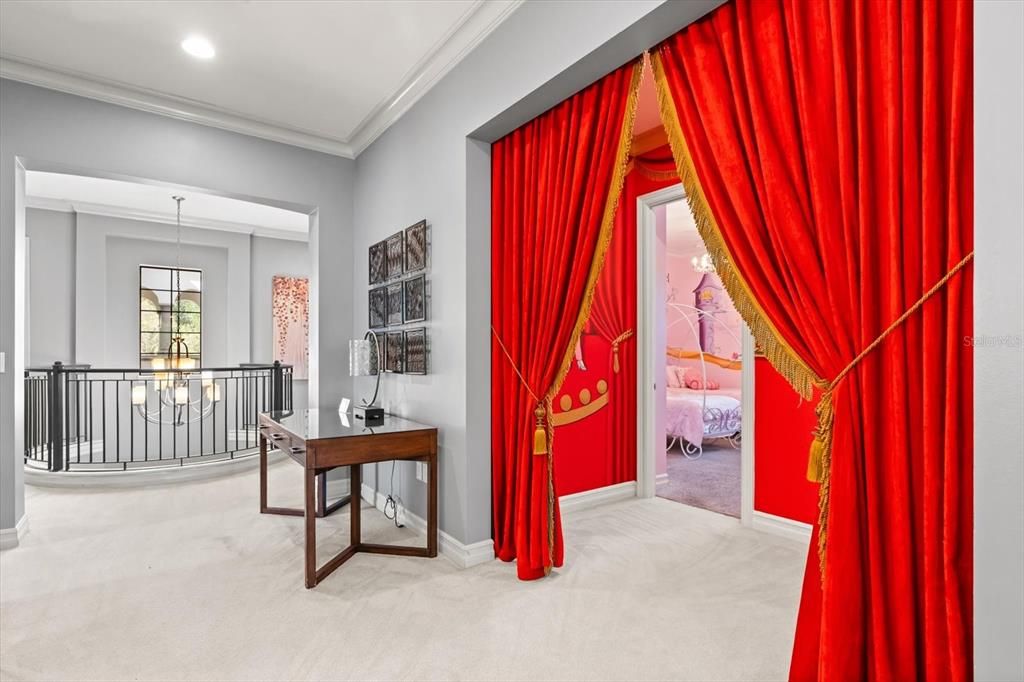 待售: $1,770,000 (8 贝兹, 8 浴室, 5591 平方英尺)