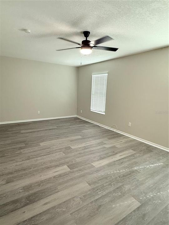 待售: $319,900 (3 贝兹, 2 浴室, 1920 平方英尺)