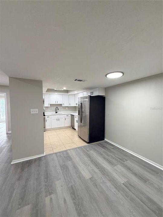 待售: $319,900 (3 贝兹, 2 浴室, 1920 平方英尺)