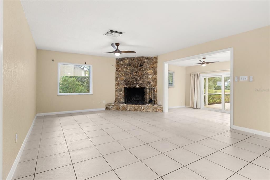 En Venta: $759,000 (4 camas, 3 baños, 2914 Pies cuadrados)