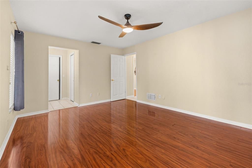 En Venta: $759,000 (4 camas, 3 baños, 2914 Pies cuadrados)