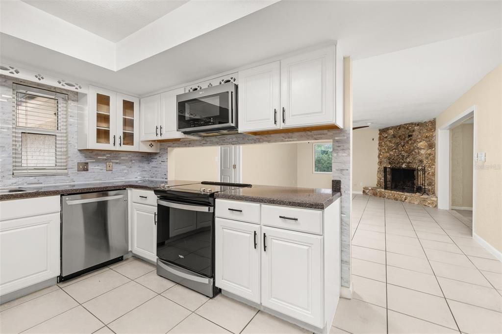 En Venta: $759,000 (4 camas, 3 baños, 2914 Pies cuadrados)