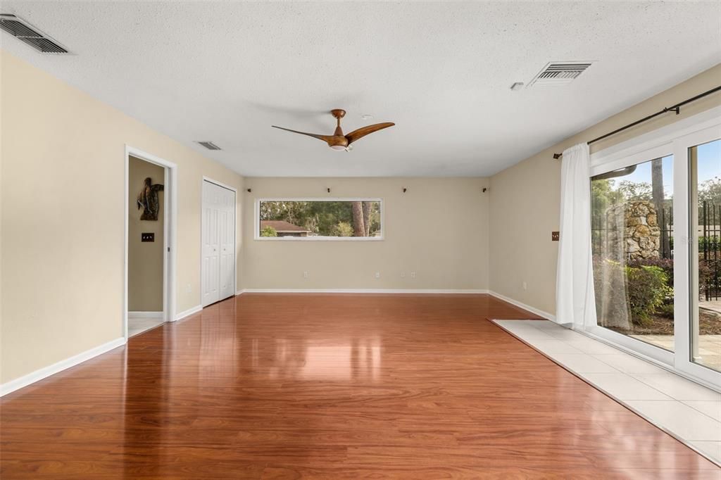 En Venta: $759,000 (4 camas, 3 baños, 2914 Pies cuadrados)