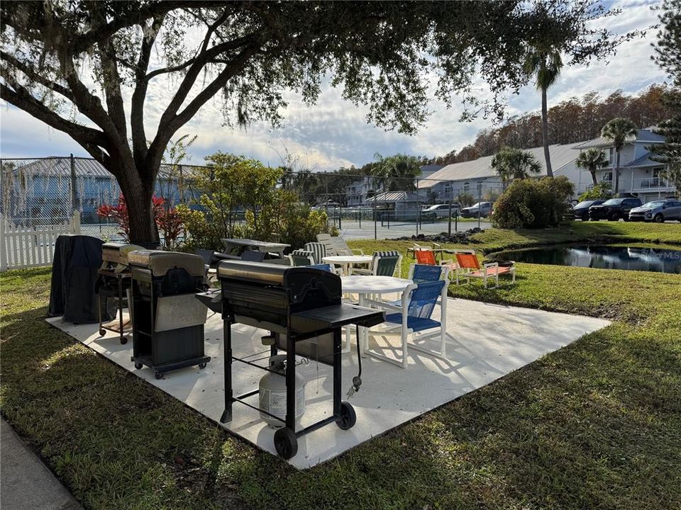 На продажу: $210,000 (1 спален, 1 ванн, 720 Квадратных фут)