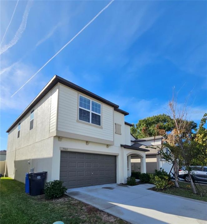 For Rent: $2,600 (5 beds, 2 baths, 2264 Square Feet)