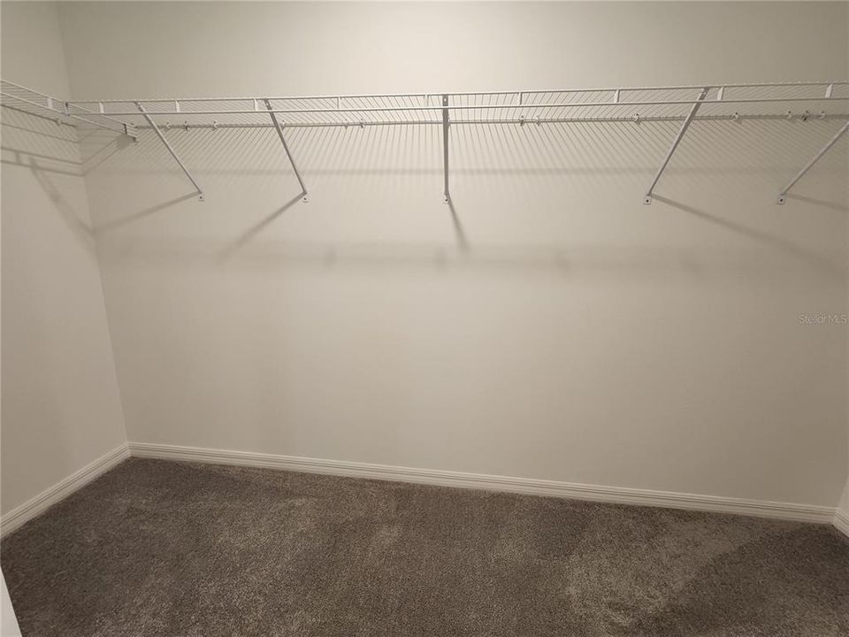 For Rent: $2,600 (5 beds, 2 baths, 2264 Square Feet)