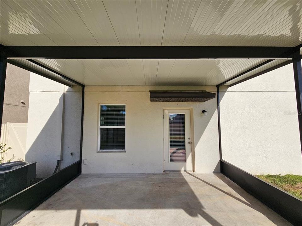 For Rent: $2,600 (5 beds, 2 baths, 2264 Square Feet)