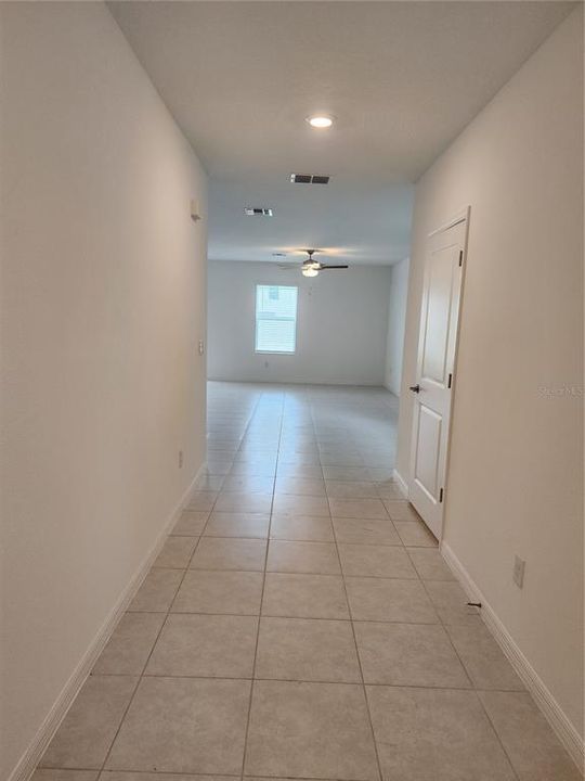 For Rent: $2,600 (5 beds, 2 baths, 2264 Square Feet)