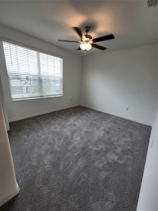 For Rent: $2,600 (5 beds, 2 baths, 2264 Square Feet)