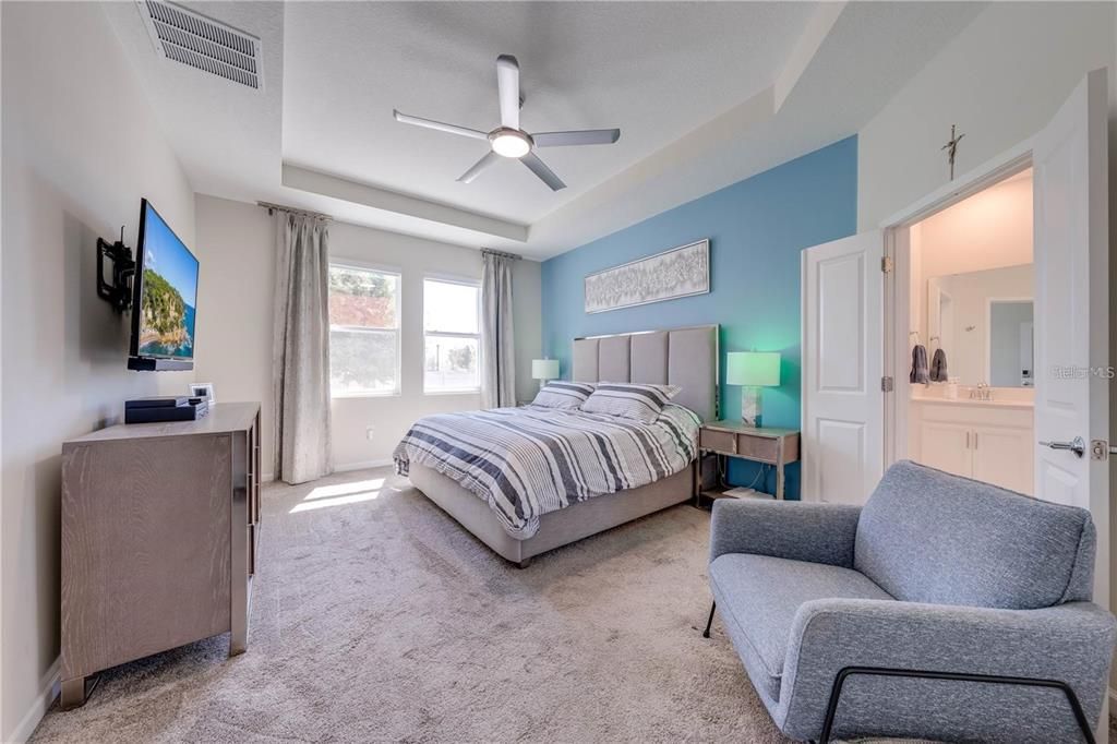 待售: $455,000 (5 贝兹, 2 浴室, 2434 平方英尺)