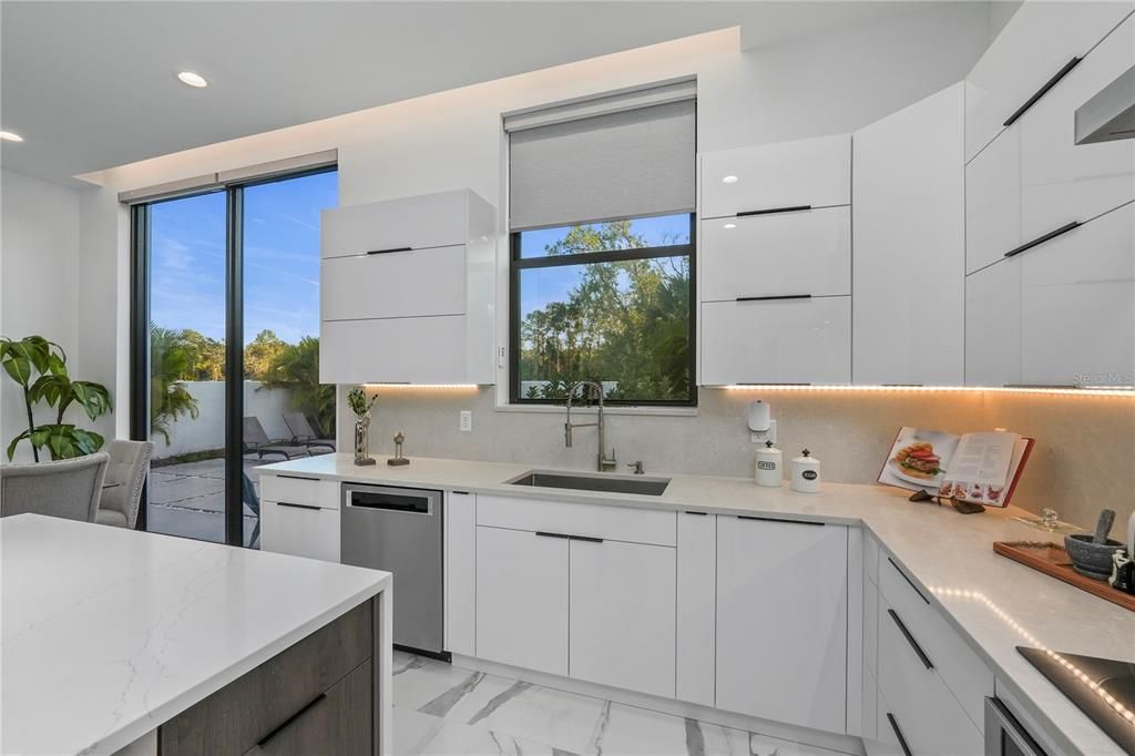 For Sale: $1,294,000 (4 beds, 4 baths, 3195 Square Feet)