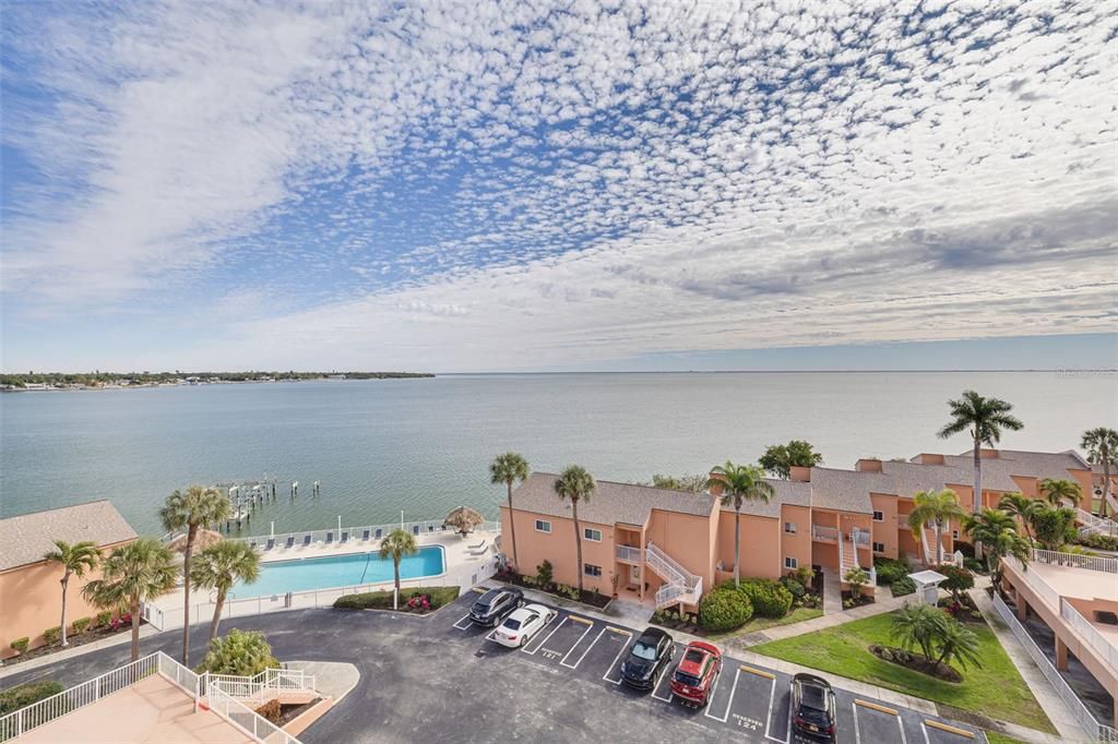 For Rent: $2,750 (2 beds, 2 baths, 1140 Square Feet)