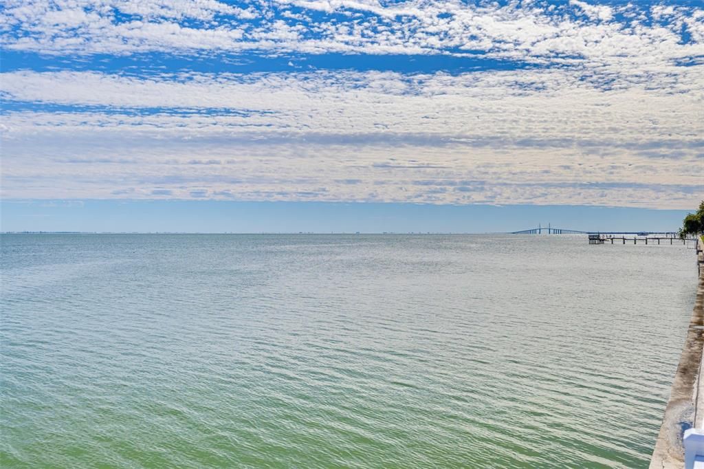 For Rent: $2,750 (2 beds, 2 baths, 1140 Square Feet)