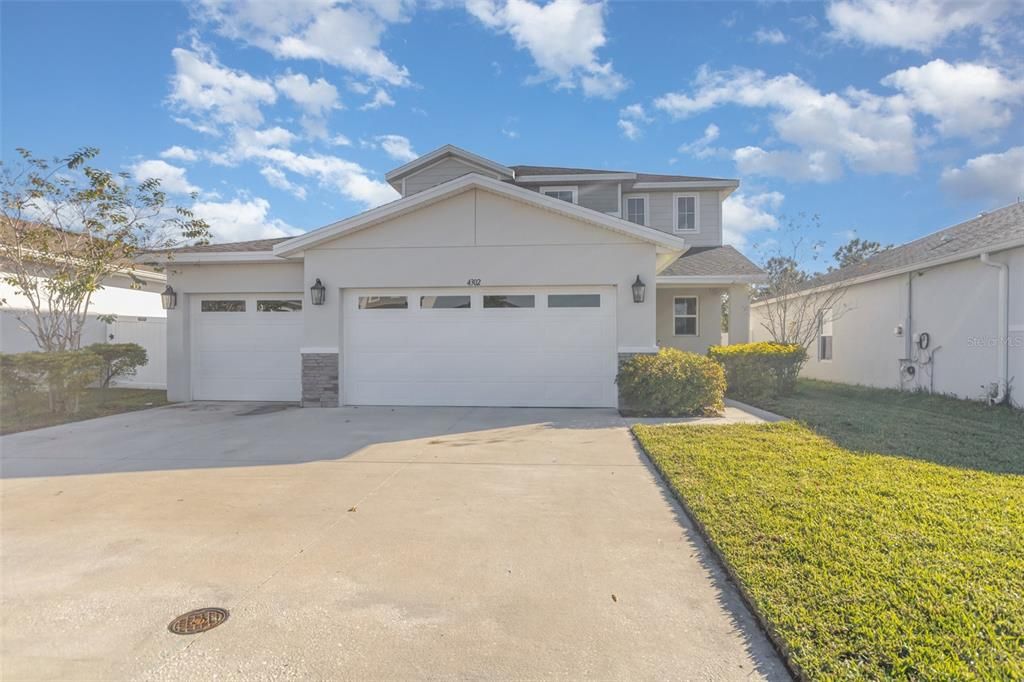 For Rent: $2,600 (4 beds, 3 baths, 2175 Square Feet)