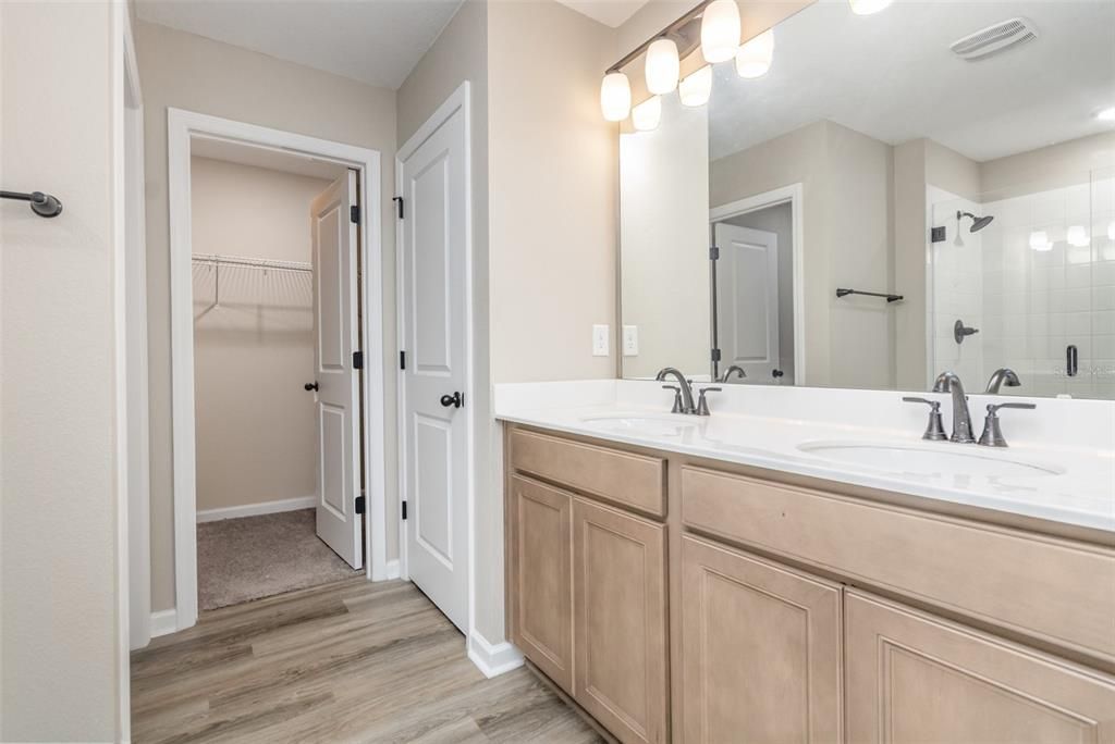 For Rent: $2,600 (4 beds, 3 baths, 2175 Square Feet)