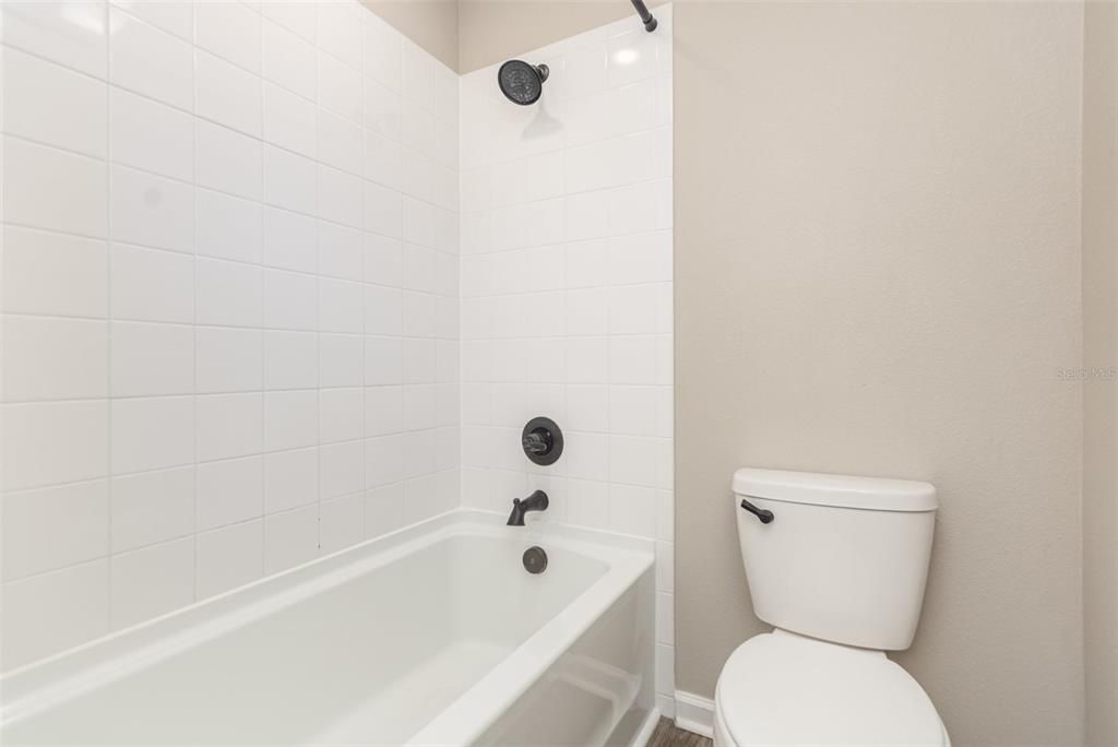 For Rent: $2,600 (4 beds, 3 baths, 2175 Square Feet)