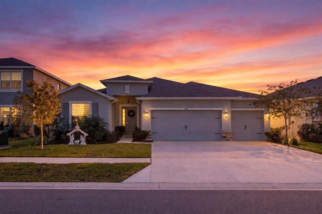 For Rent: $3,500 (4 beds, 3 baths, 2537 Square Feet)