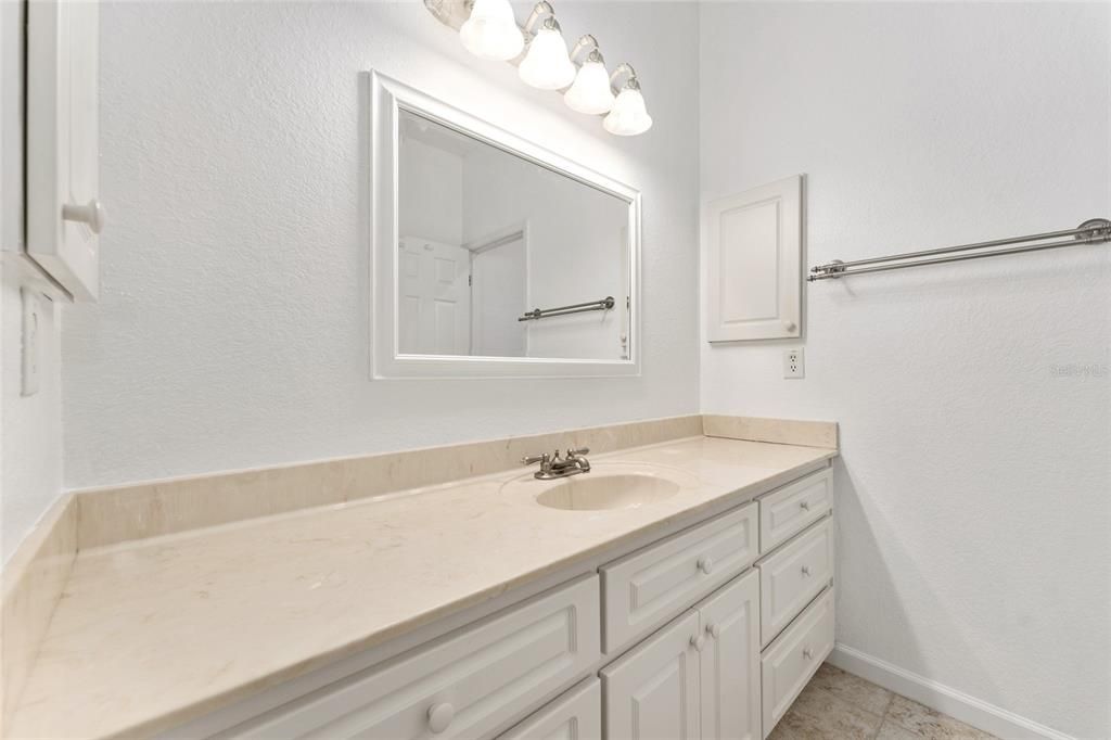 待售: $589,900 (4 贝兹, 2 浴室, 2406 平方英尺)