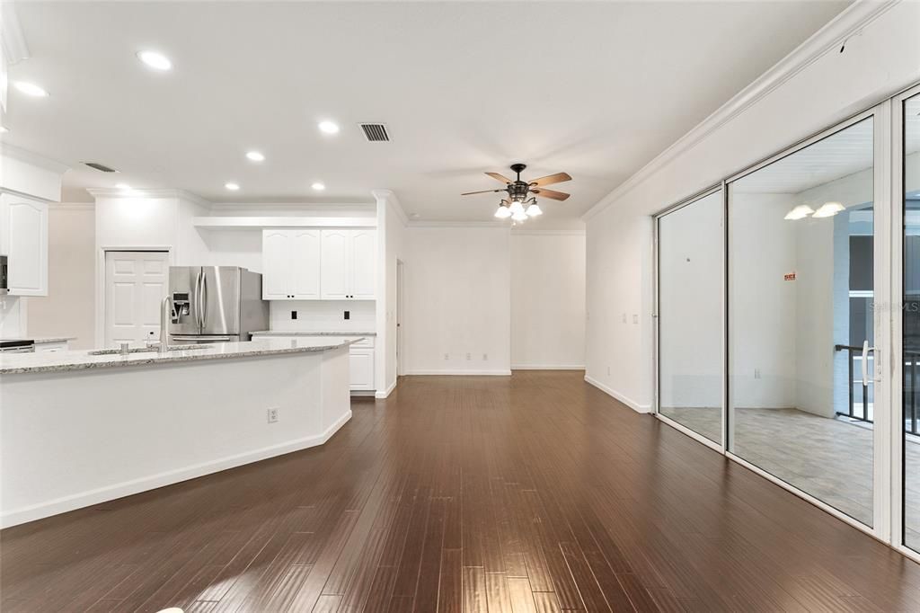 待售: $589,900 (4 贝兹, 2 浴室, 2406 平方英尺)