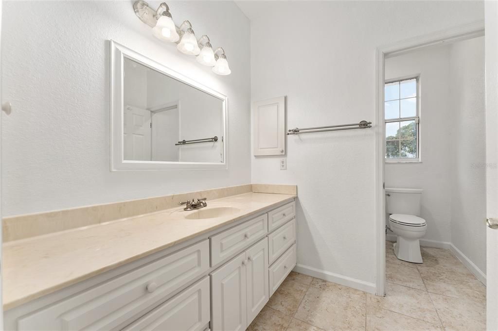 待售: $589,900 (4 贝兹, 2 浴室, 2406 平方英尺)