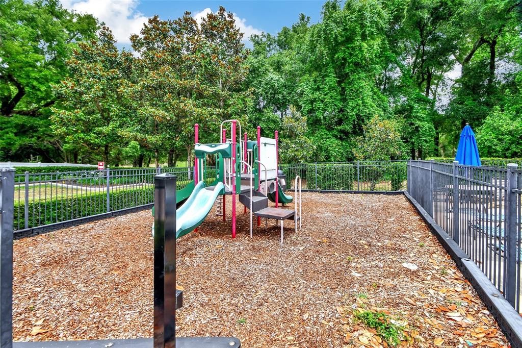 For Sale: $499,000 (4 beds, 3 baths, 2804 Square Feet)