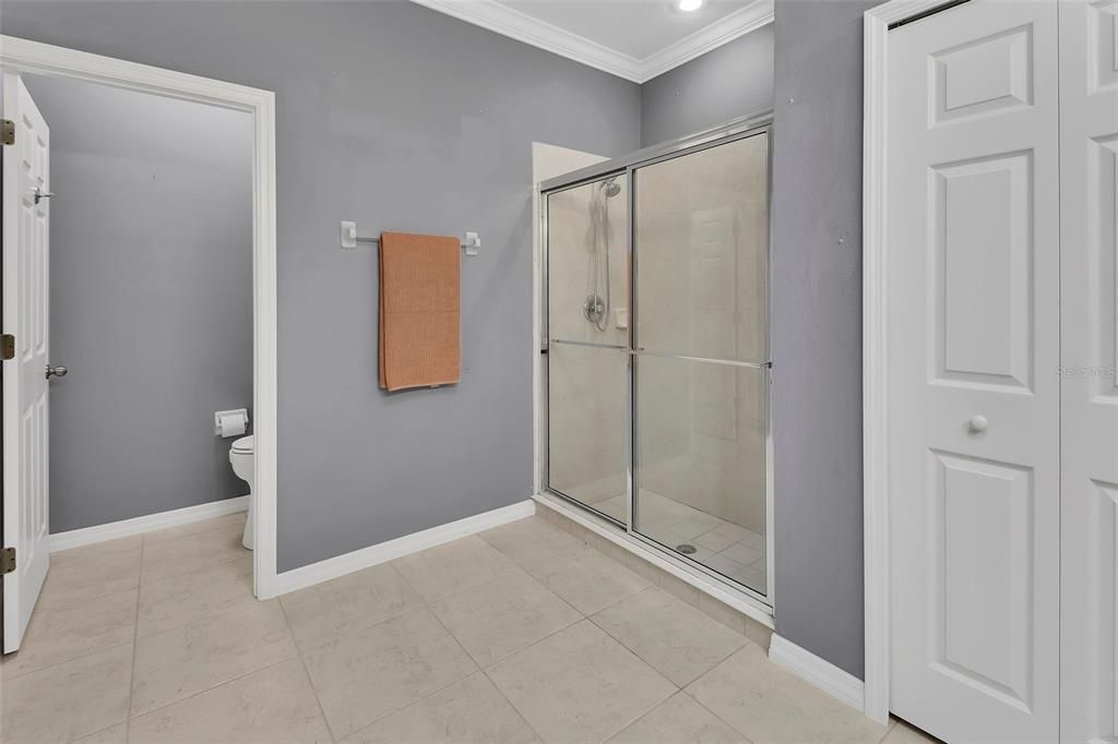 For Sale: $499,000 (4 beds, 3 baths, 2804 Square Feet)