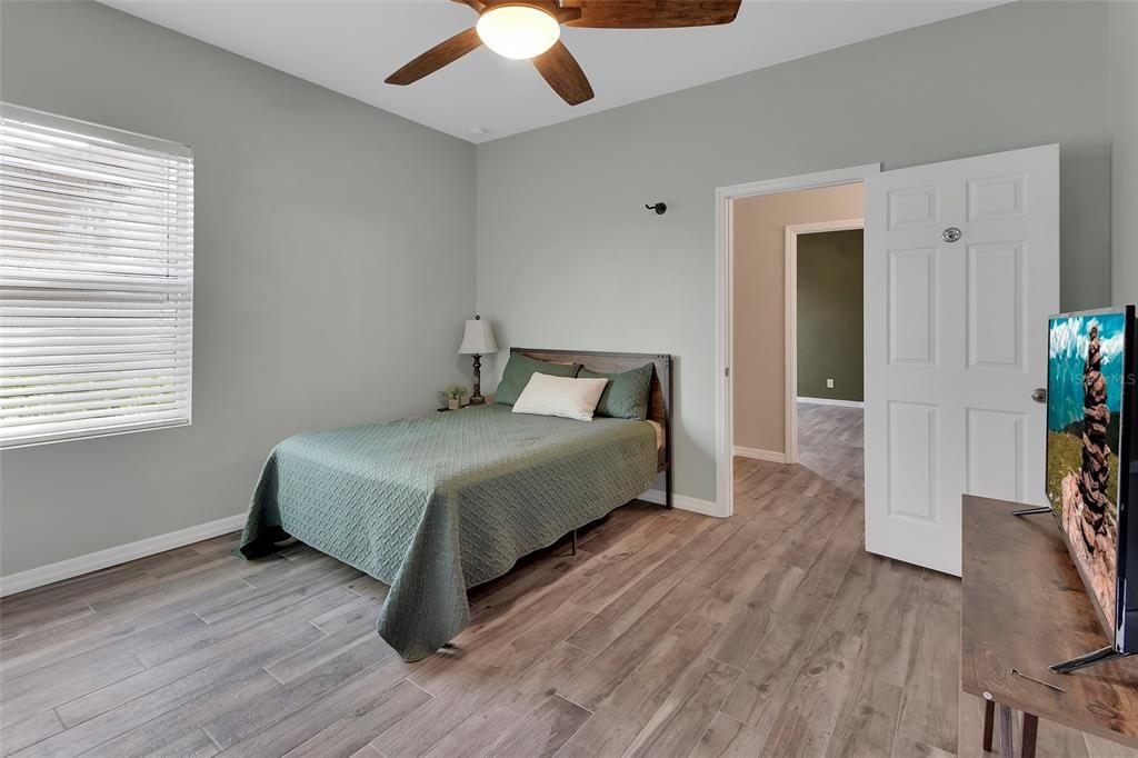 For Sale: $499,000 (4 beds, 3 baths, 2804 Square Feet)