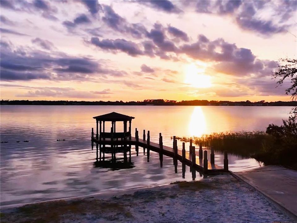 For Sale: $1,275,000 (4 beds, 3 baths, 3505 Square Feet)