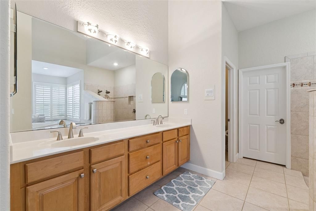 For Sale: $1,275,000 (4 beds, 3 baths, 3505 Square Feet)