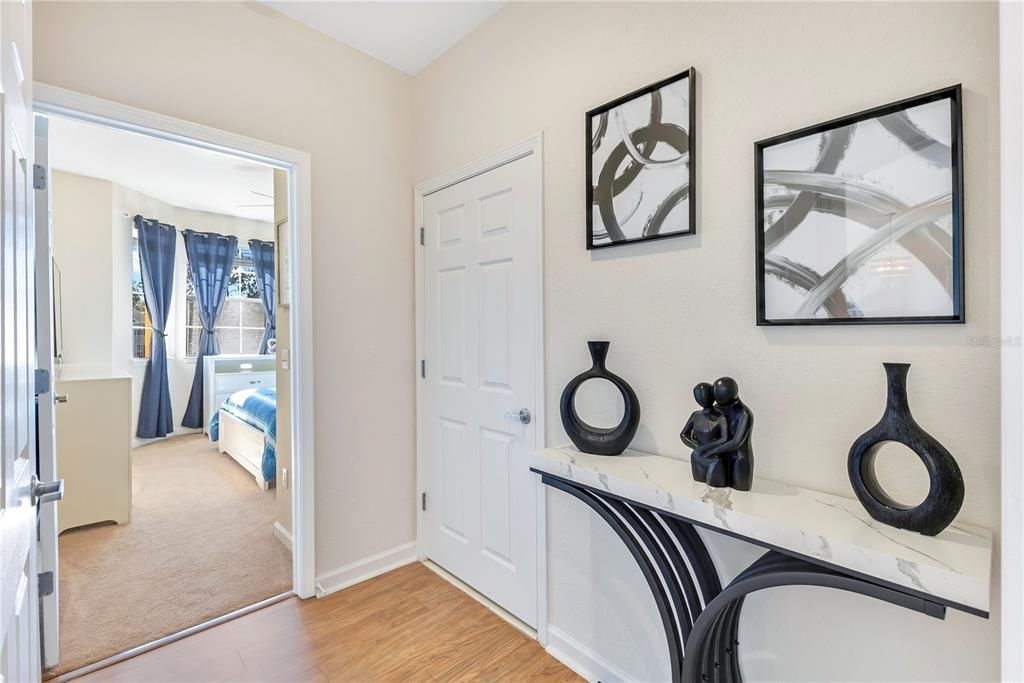 For Sale: $189,700 (2 beds, 2 baths, 1261 Square Feet)