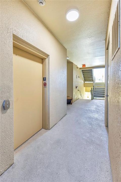For Sale: $189,700 (2 beds, 2 baths, 1261 Square Feet)