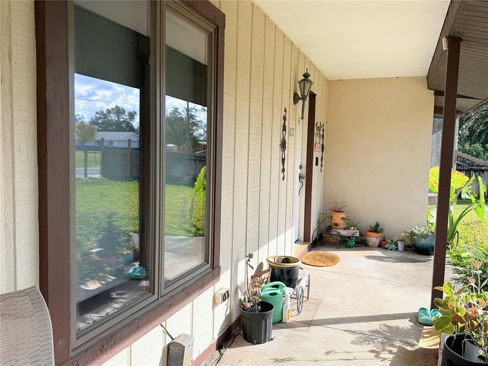 En Venta: $348,000 (3 camas, 2 baños, 2315 Pies cuadrados)