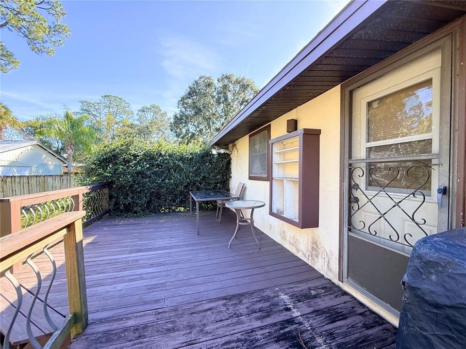 En Venta: $348,000 (3 camas, 2 baños, 2315 Pies cuadrados)