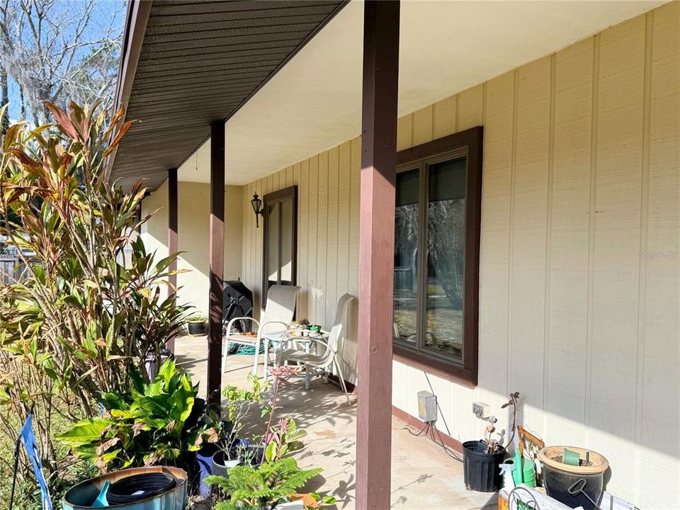 En Venta: $348,000 (3 camas, 2 baños, 2315 Pies cuadrados)