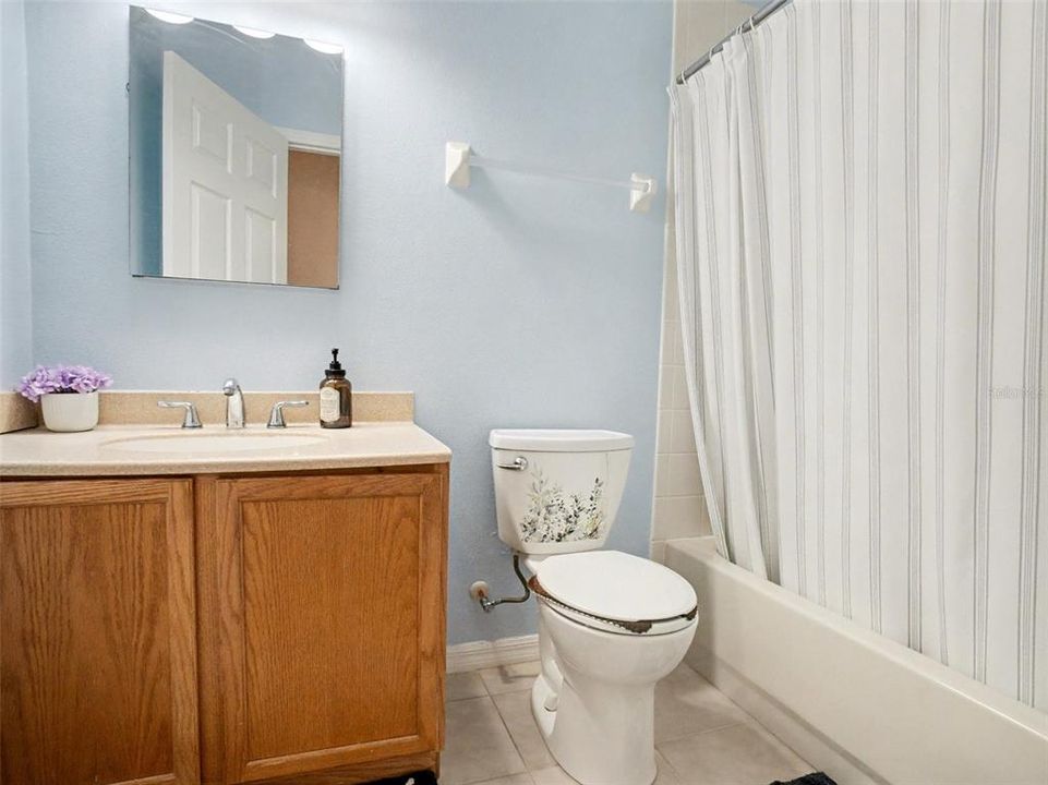 На продажу: $428,000 (4 спален, 2 ванн, 1952 Квадратных фут)