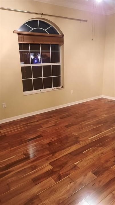 出租: $2,500 (3 贝兹, 2 浴室, 1665 平方英尺)