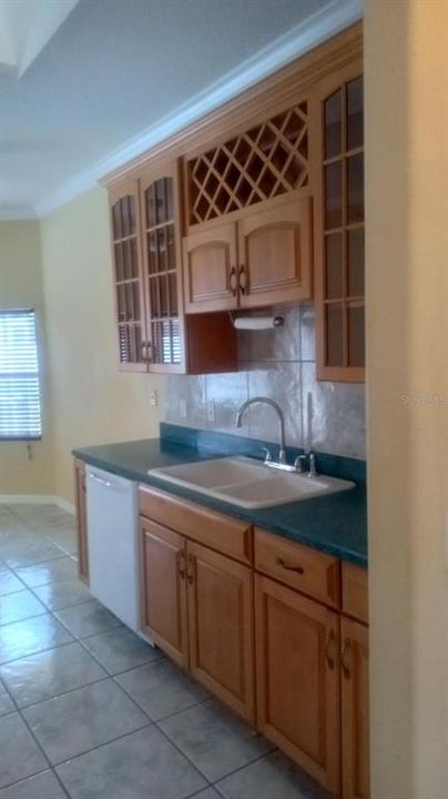 出租: $2,500 (3 贝兹, 2 浴室, 1665 平方英尺)