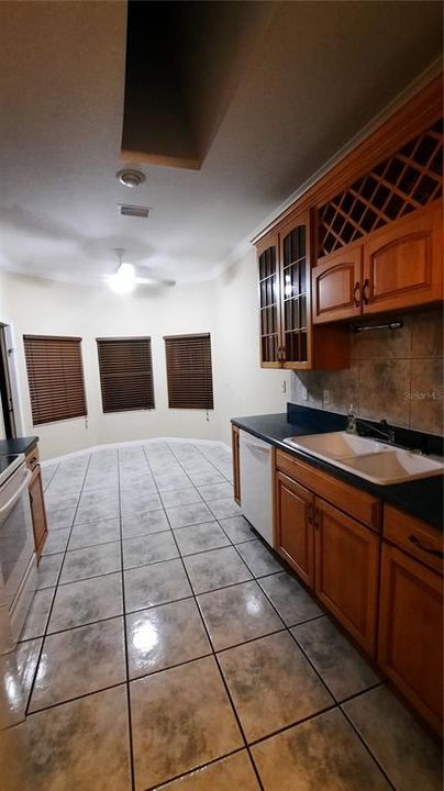 出租: $2,500 (3 贝兹, 2 浴室, 1665 平方英尺)