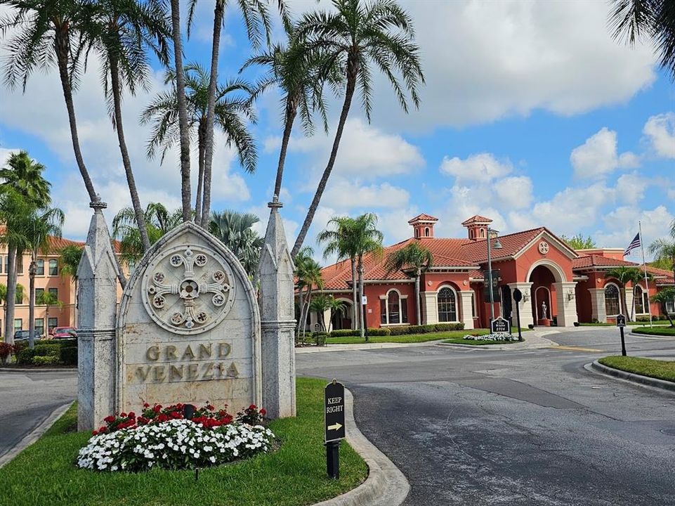 For Sale: $249,900 (2 beds, 2 baths, 1230 Square Feet)