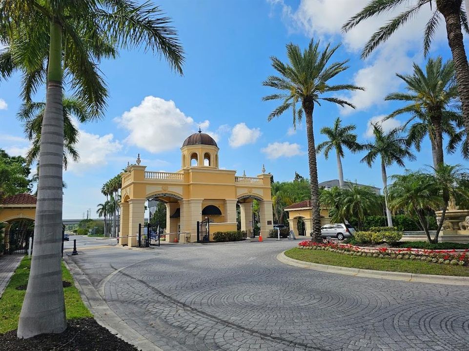 For Sale: $249,900 (2 beds, 2 baths, 1230 Square Feet)