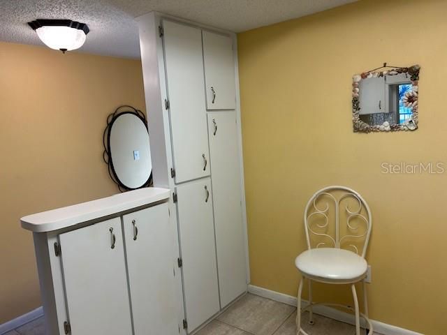 For Rent: $1,550 (2 beds, 1 baths, 919 Square Feet)