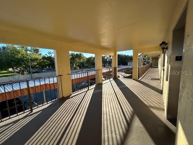 For Rent: $1,550 (2 beds, 1 baths, 919 Square Feet)